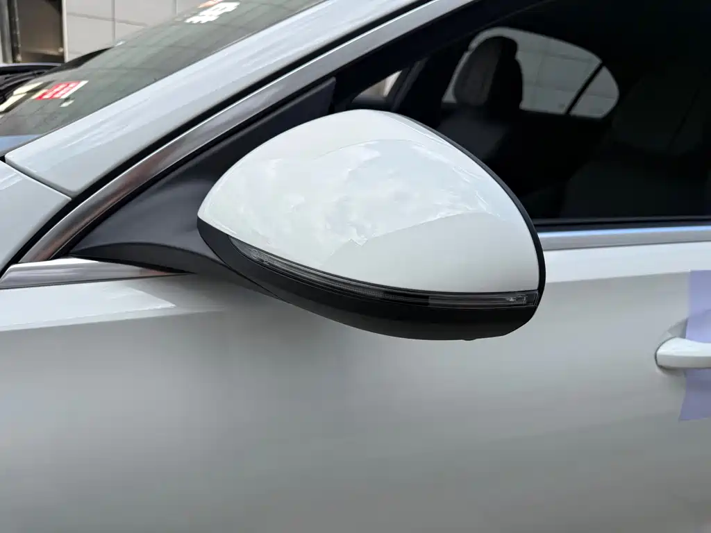 Mercedes-Benz C-Class — миниатюра 15