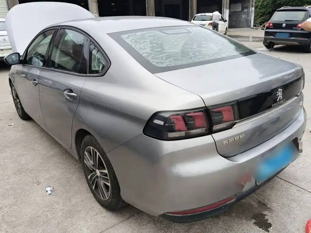 Peugeot 308 — миниатюра 5