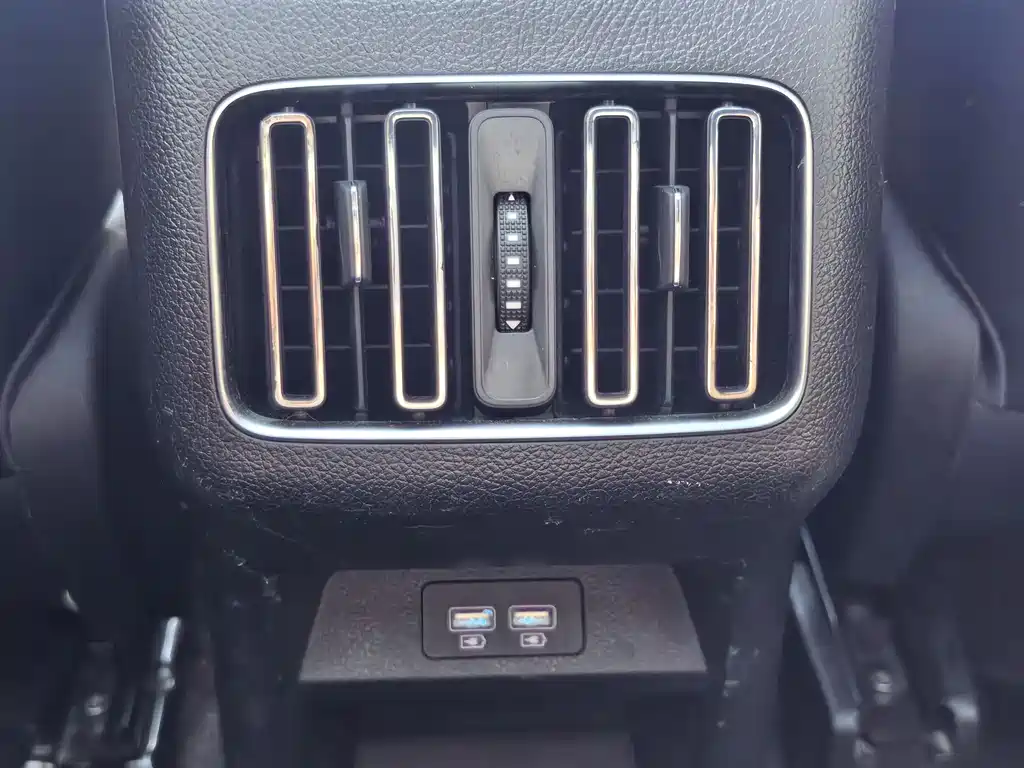 BYD PLUS New Energy — миниатюра 17