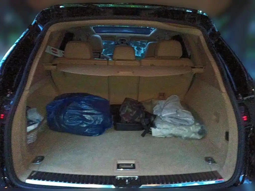 Porsche Cayenne — миниатюра 15
