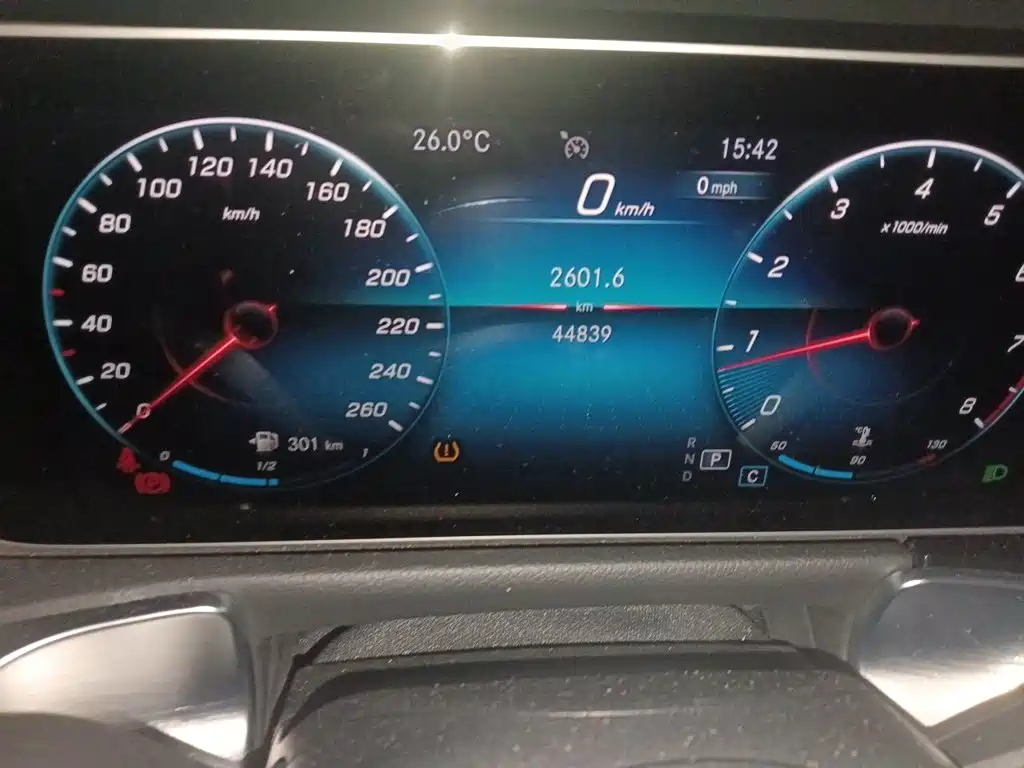 Mercedes-Benz GLB — миниатюра 5