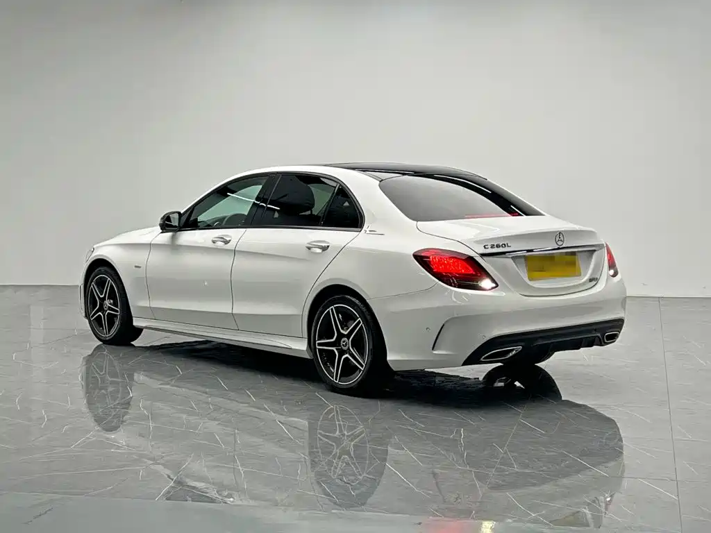 Mercedes-Benz C-Class — миниатюра 4