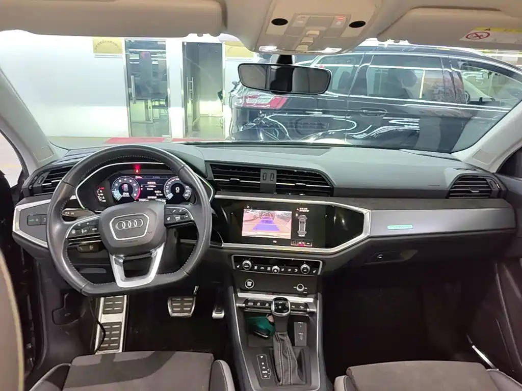 Audi Q3 — миниатюра 10