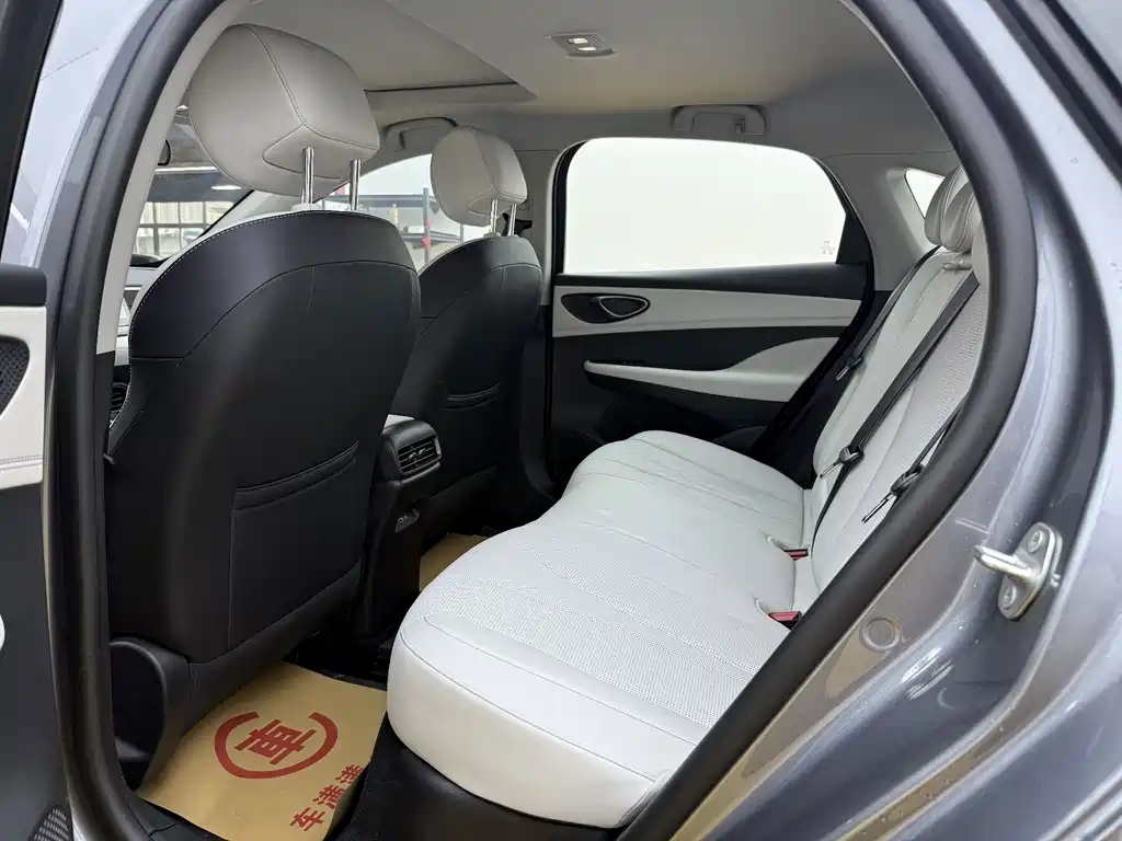 BYD Seal 05 DM-i — миниатюра 6