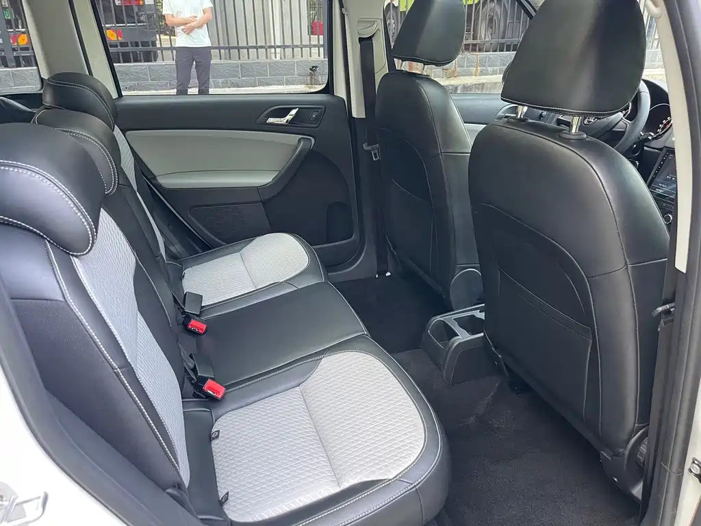 Skoda Yeti — миниатюра 13