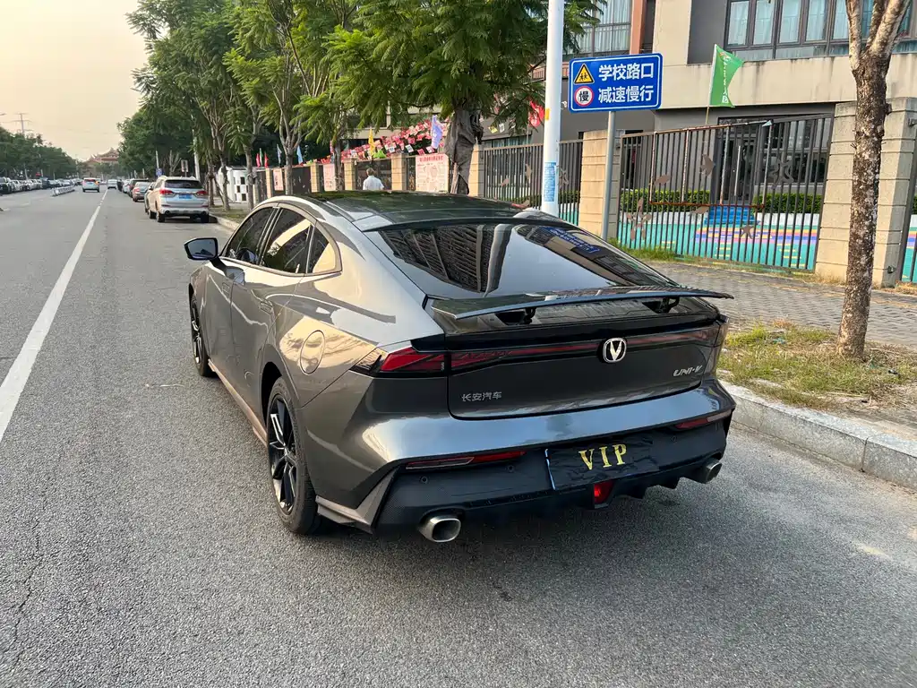 Changan UNI-V — миниатюра 7