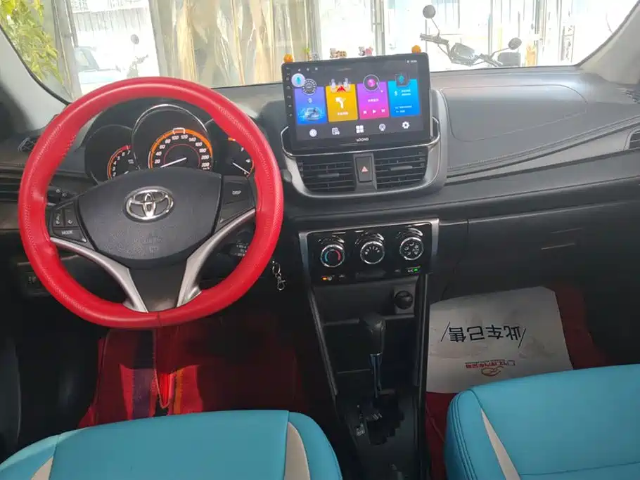 Toyota Yaris L — миниатюра 12