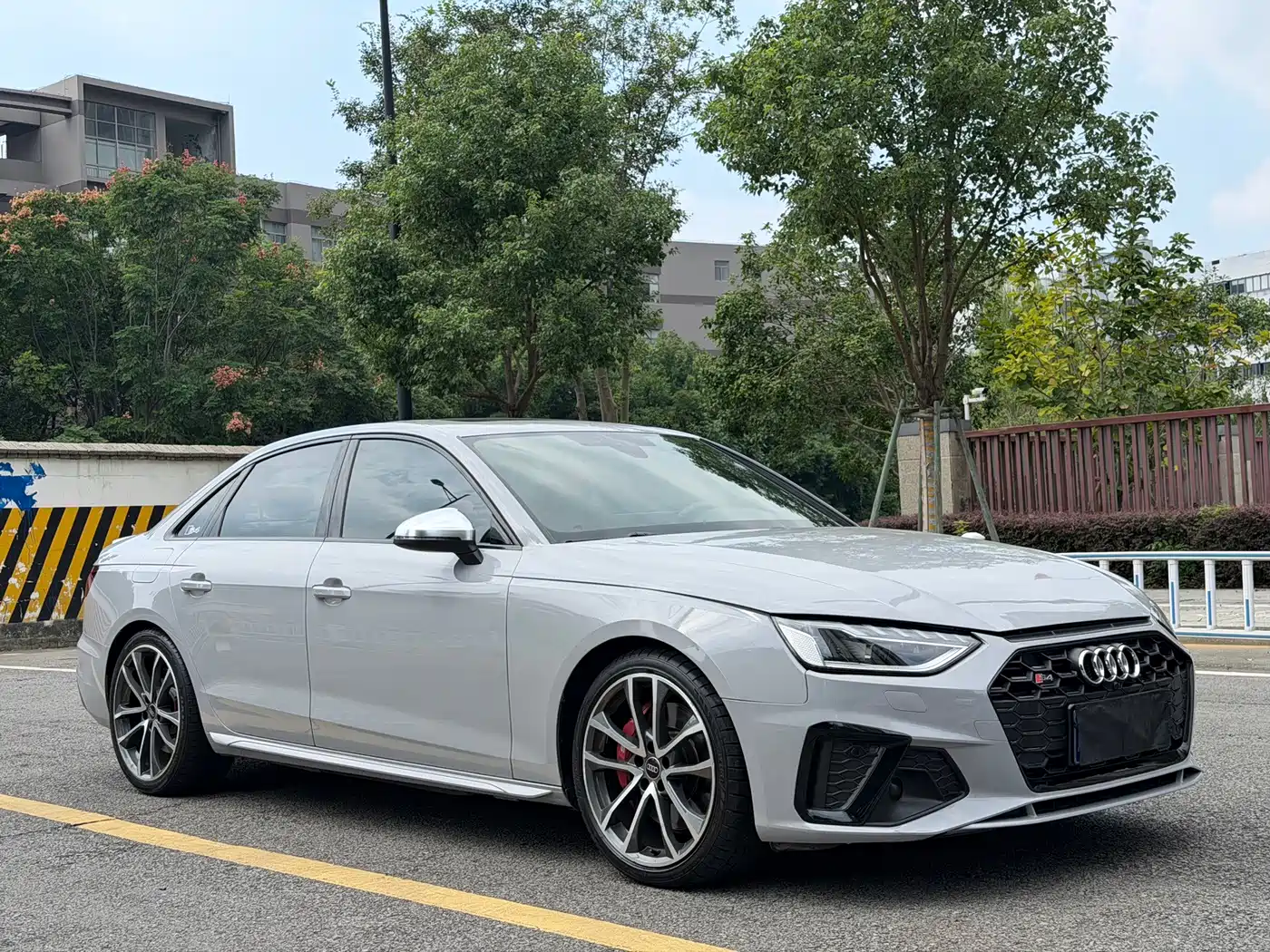 奥迪S4 2024款 S4 3.0TFSI 2024