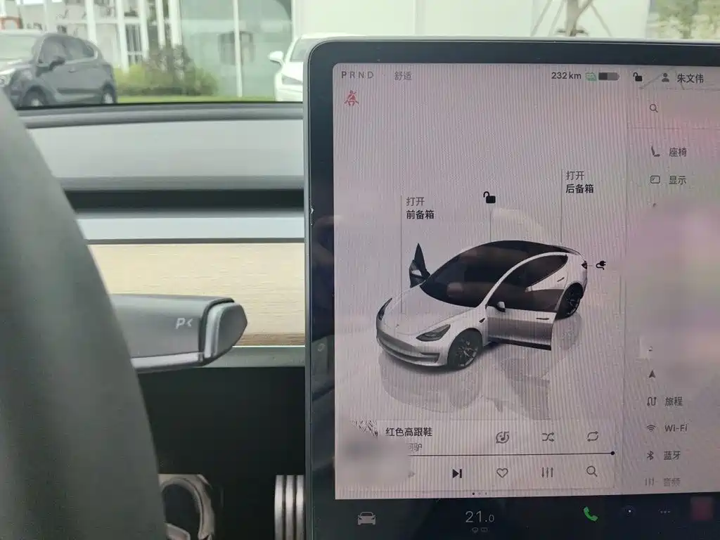 Tesla Model 3 — миниатюра 4