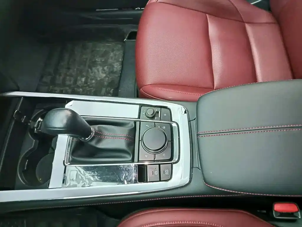 Mazda CX-30 — миниатюра 10
