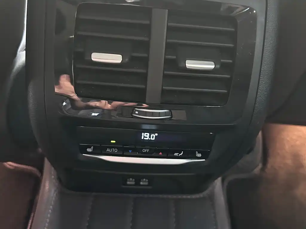 BMW X3 — миниатюра 7