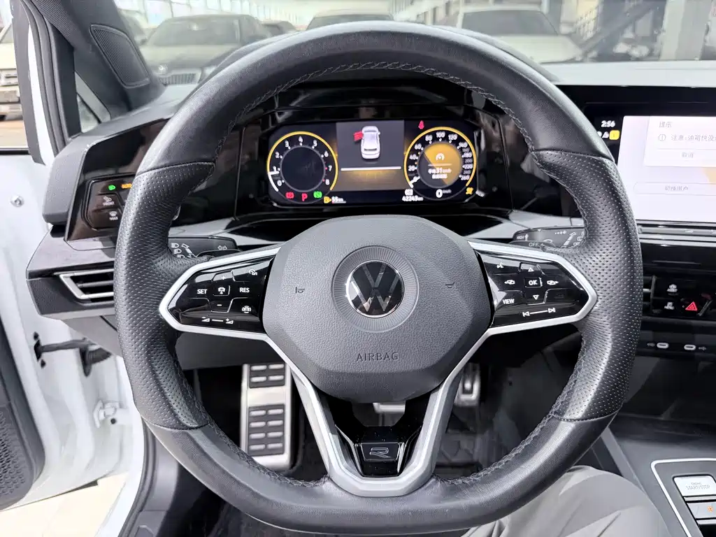 Volkswagen Golf — миниатюра 10