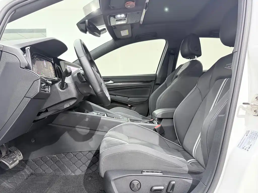 Volkswagen Golf — миниатюра 7