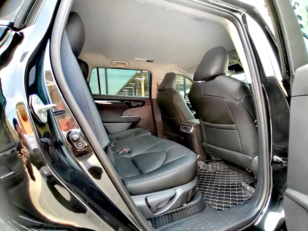 Toyota Highlander 2024 2.5L Elite 5 мест