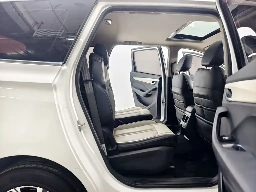 Baojun 360 — миниатюра 17