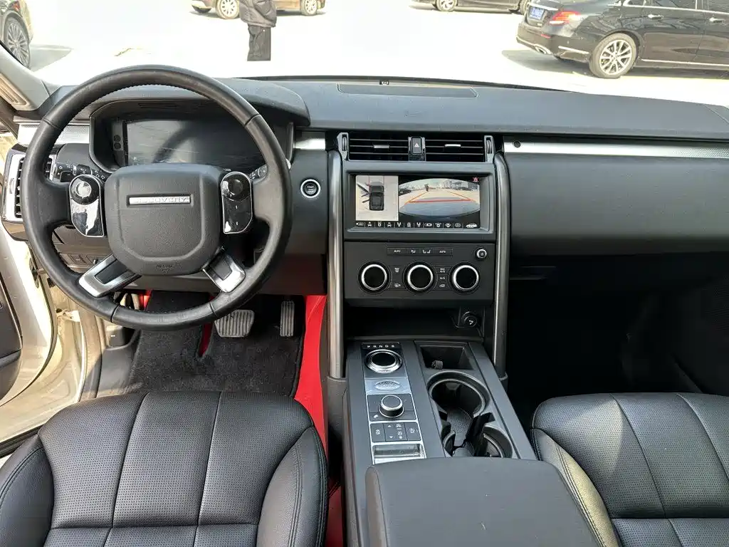Land Rover Discovery 2020 2.0T SE