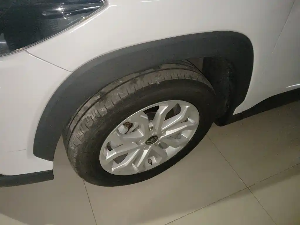 Toyota Frontlander — миниатюра 23