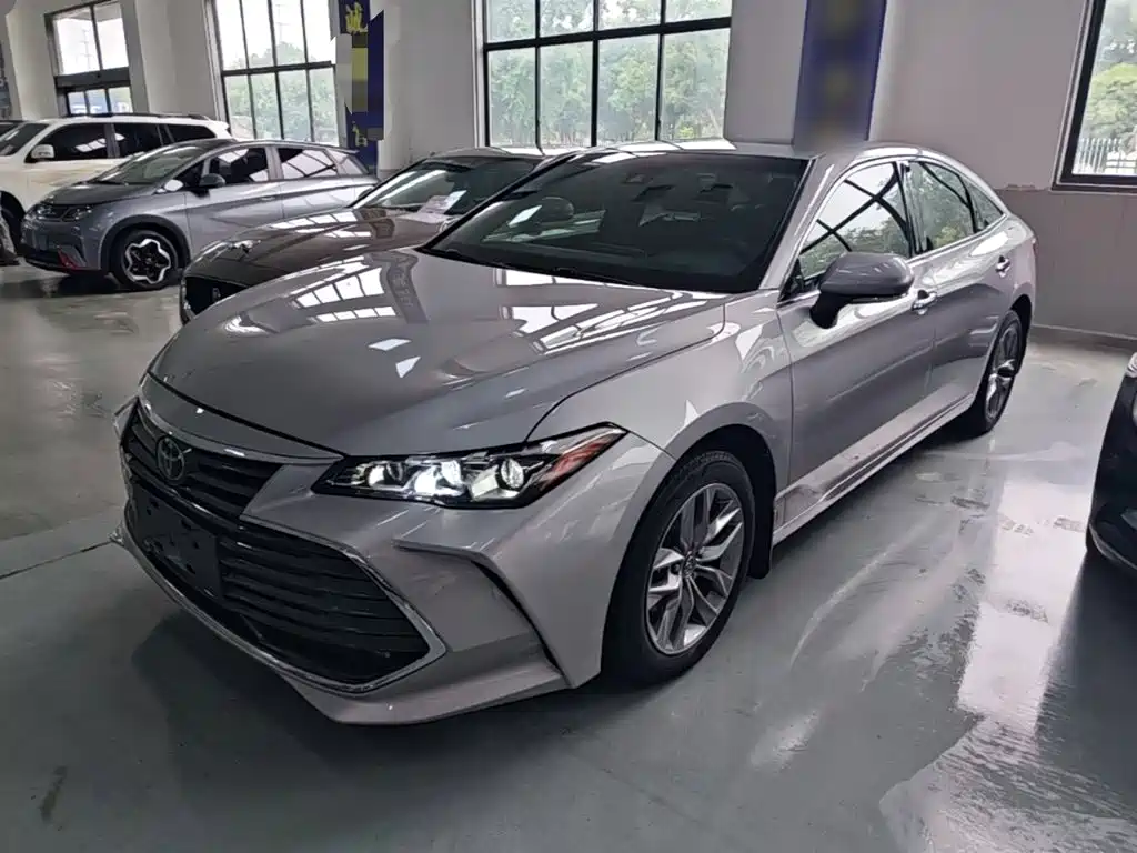 Toyota Avalon — миниатюра 2