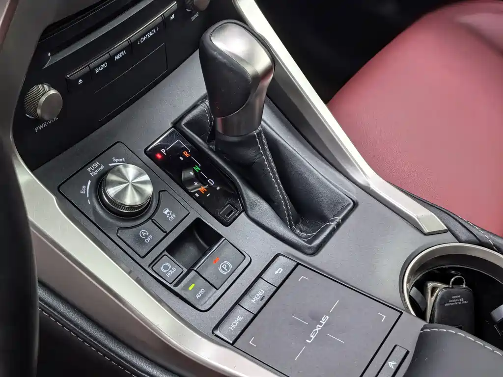 Lexus NX — миниатюра 17