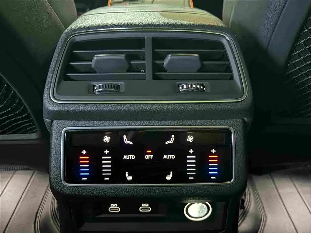Audi A6L — миниатюра 11
