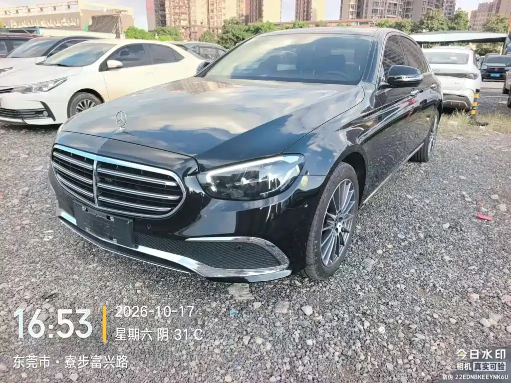 Mercedes-Benz E-Class — миниатюра 9