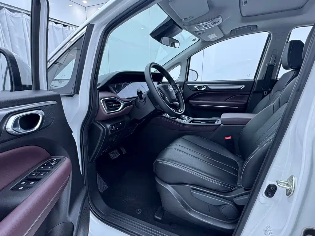 GAC Motor Trumpchi M6 — миниатюра 7