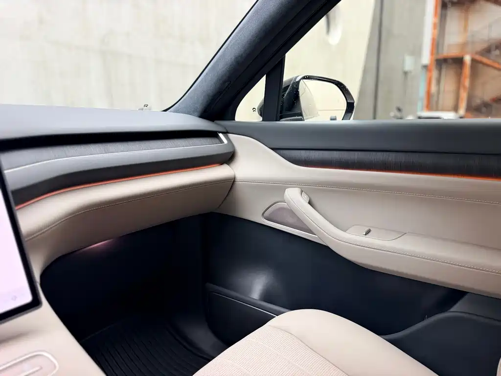 NIO ES8 — миниатюра 30