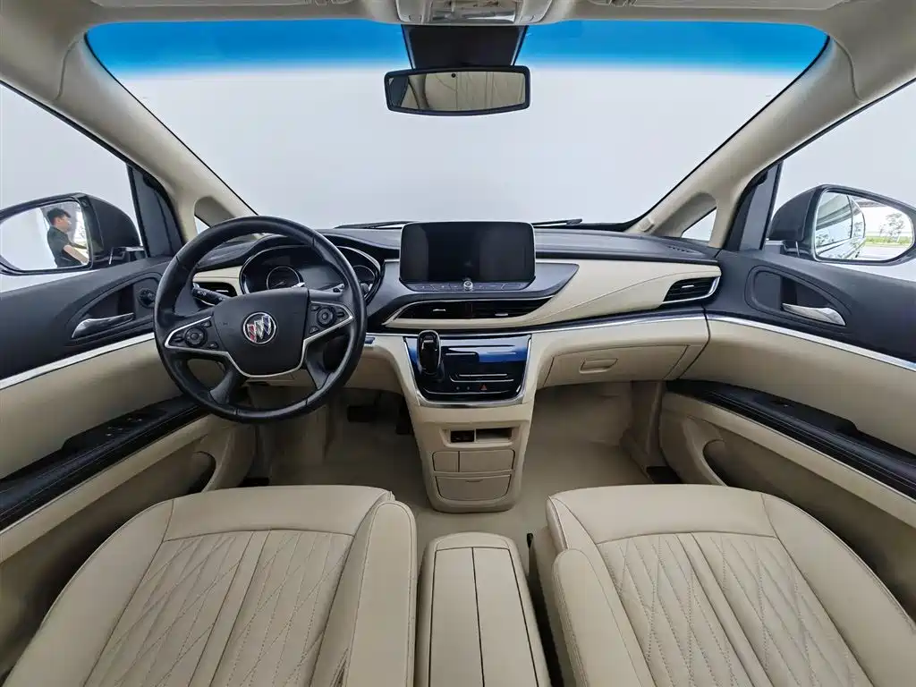Buick GL8 2023 Luxury