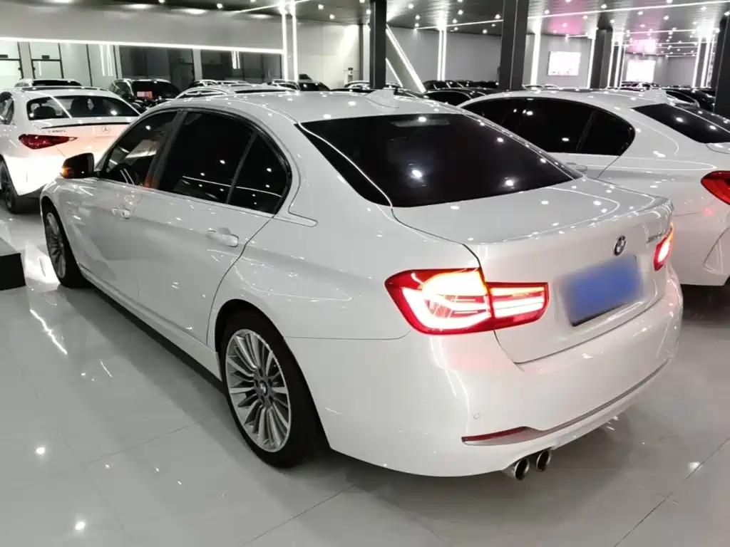 BMW 3 Series — миниатюра 5