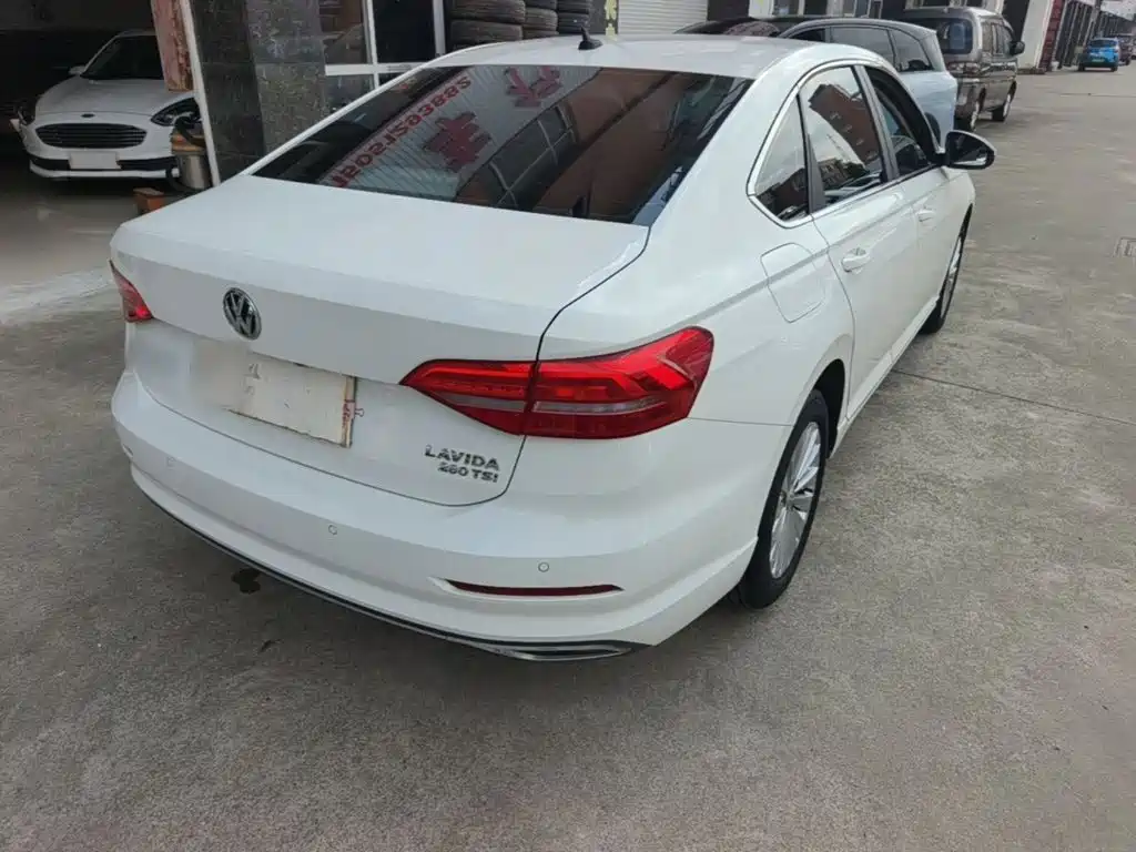 Volkswagen Lavida — миниатюра 7