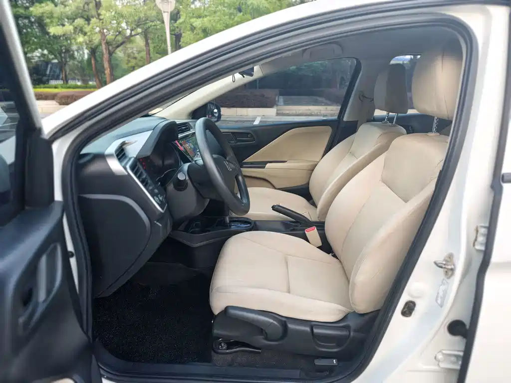 Honda City — миниатюра 8