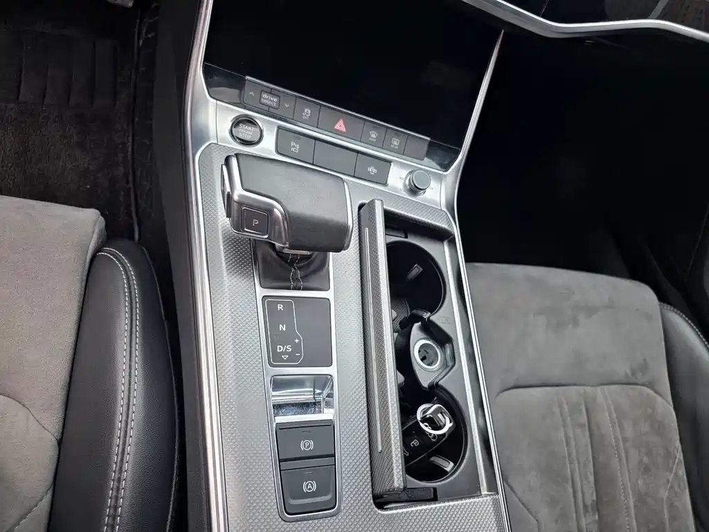 Audi A6L — миниатюра 11