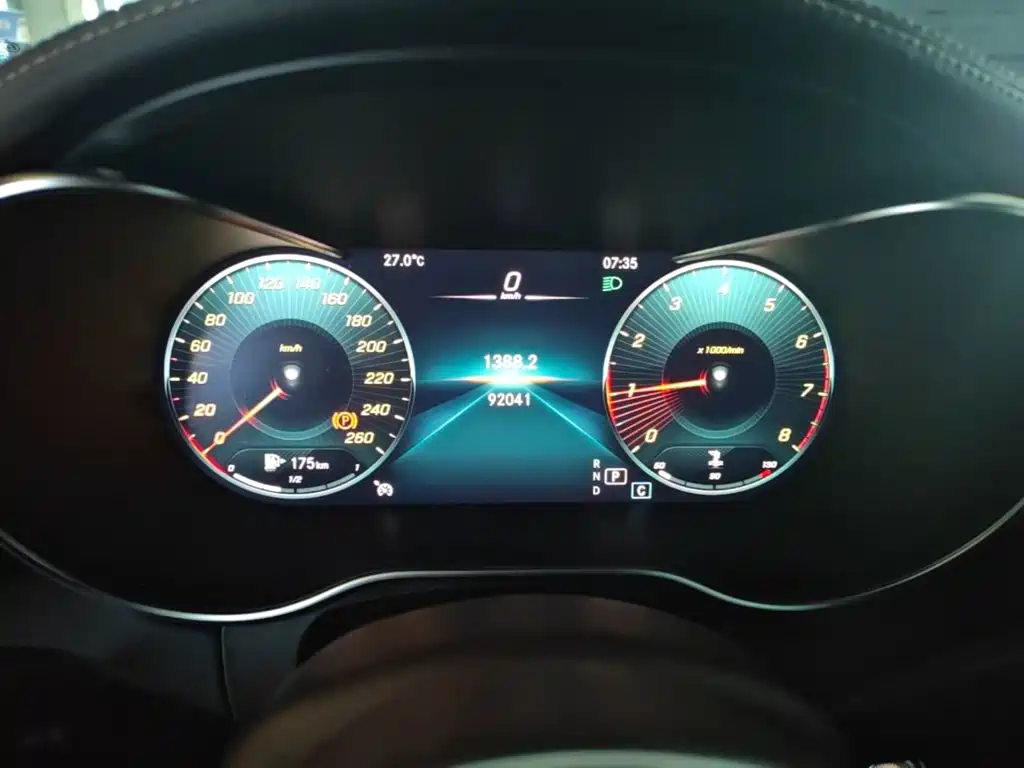 Mercedes-Benz GLC — миниатюра 12