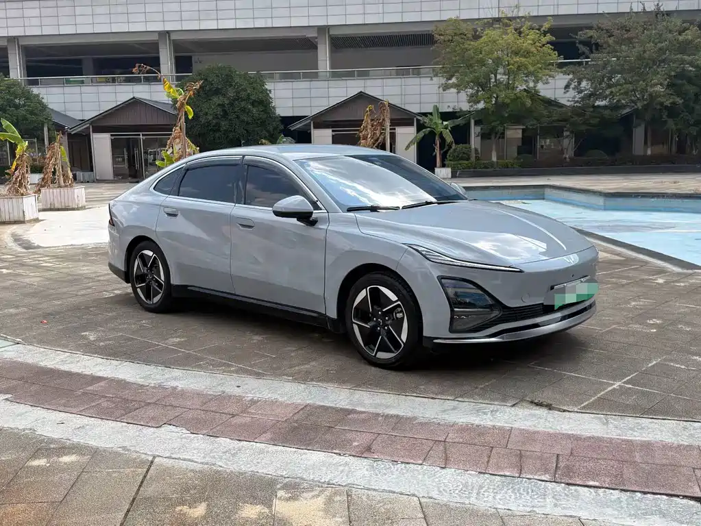 Wuling Xingguang — миниатюра 2