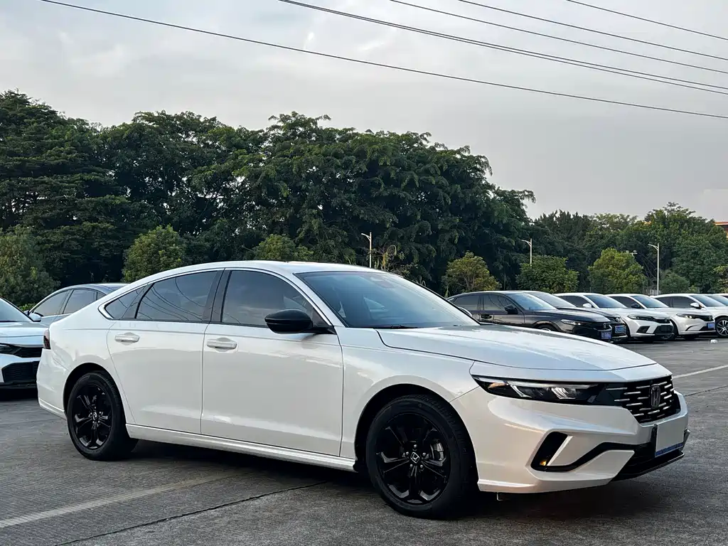 Honda Accord 2025 Sport 260TURBO Luxury