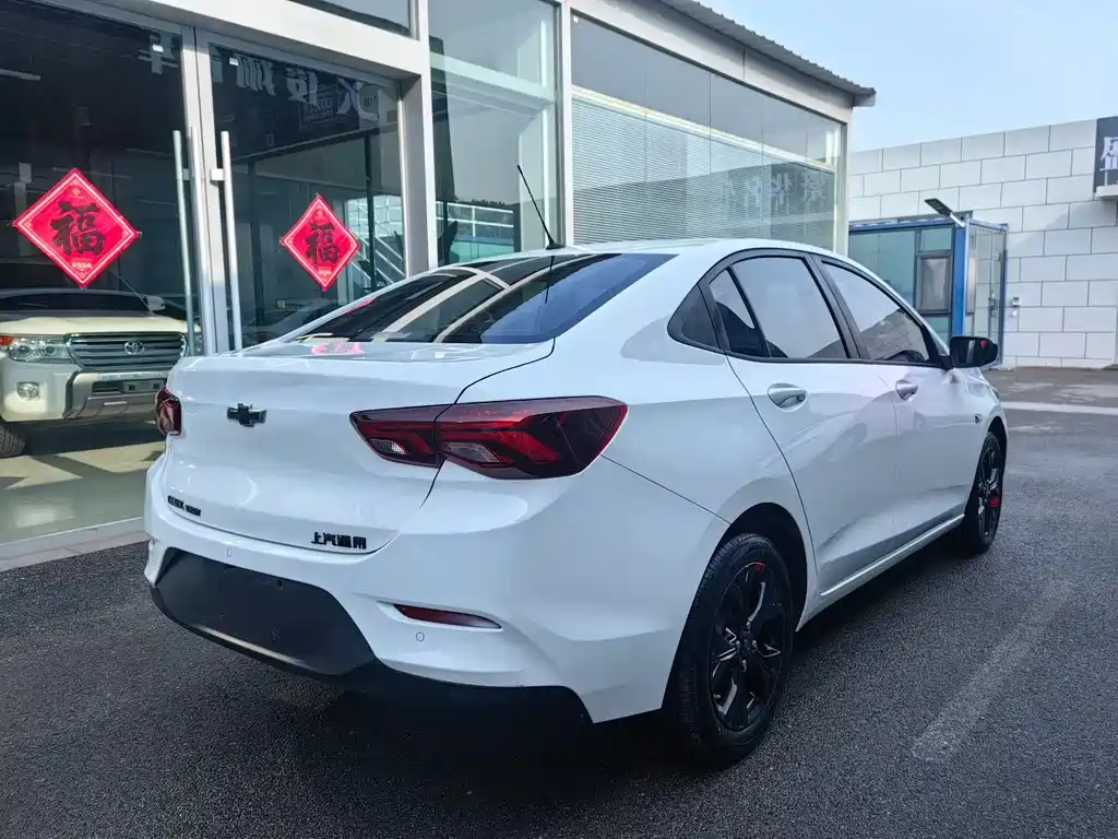 Chevrolet Cavalier 2020 Redline 325T AT VI