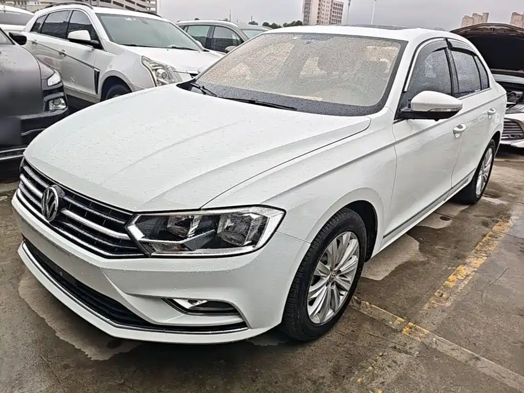 Volkswagen Bora — миниатюра 2