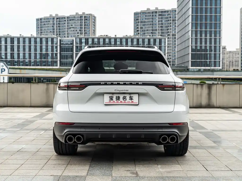 Porsche Cayenne — миниатюра 3