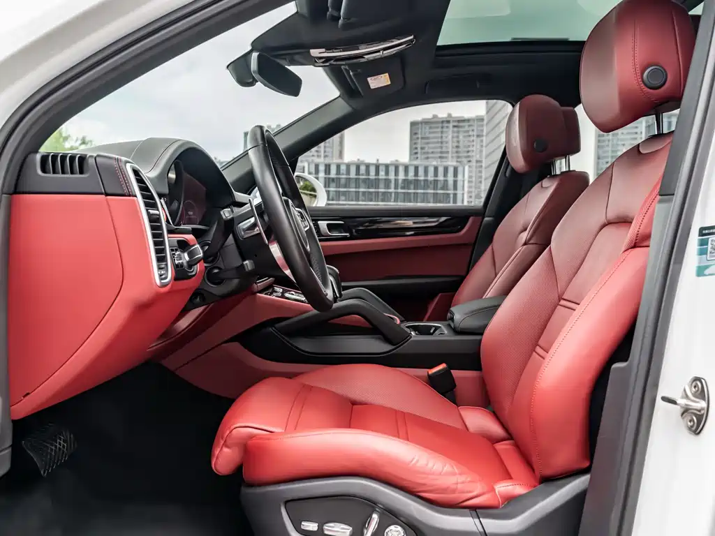 Porsche Cayenne — миниатюра 12