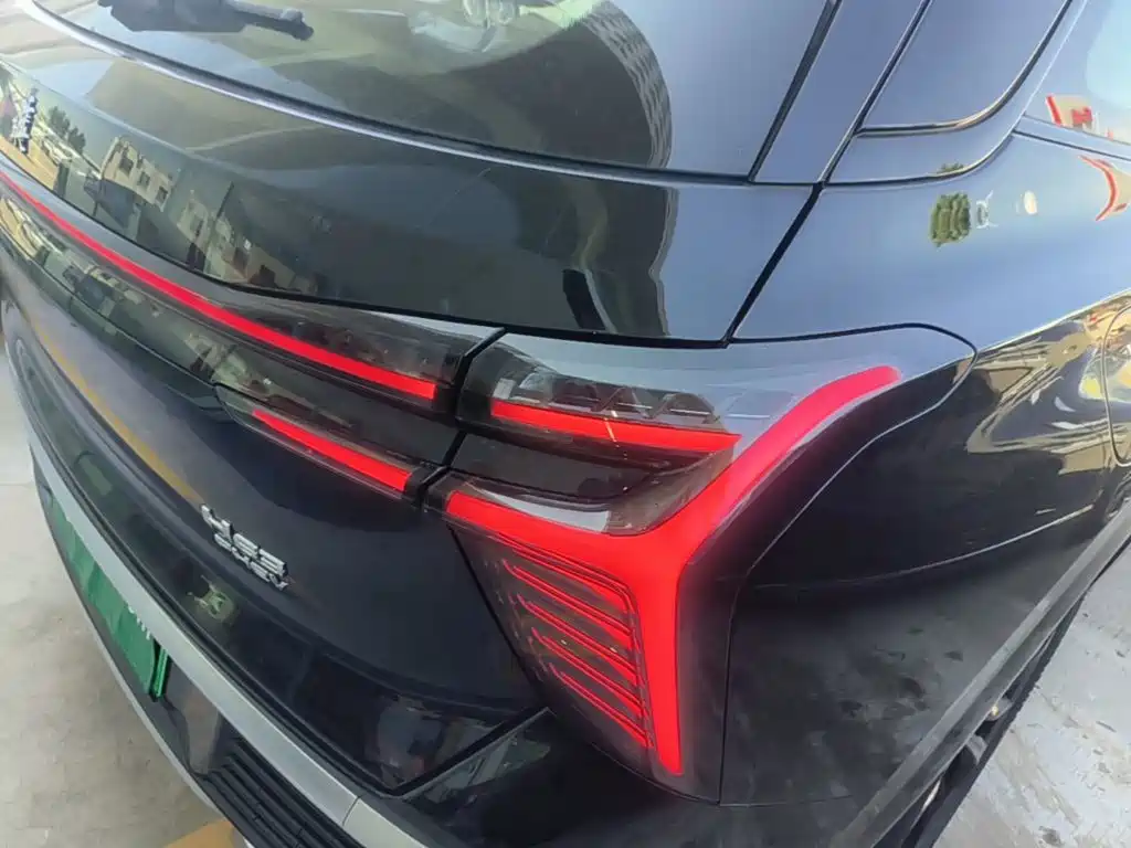 Hongqi Hongqi HS3 PHEV — миниатюра 8