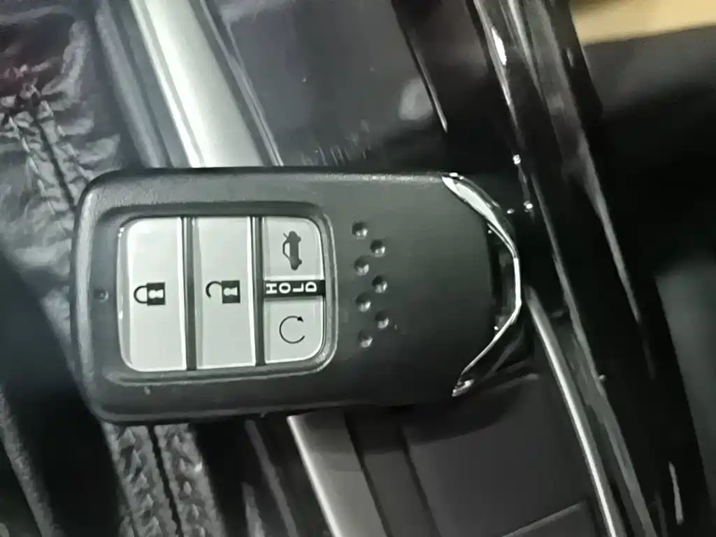 Honda Civic 2016 220TURBO CVT Luxury