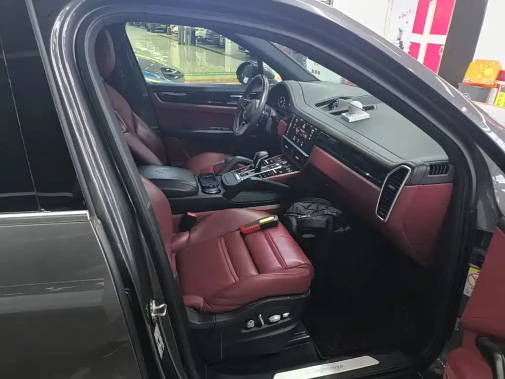 Porsche Cayenne Hybrid — миниатюра 25