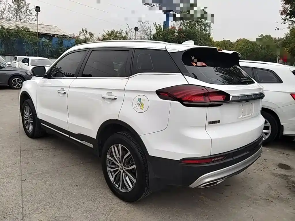 Geely Boyue — миниатюра 5
