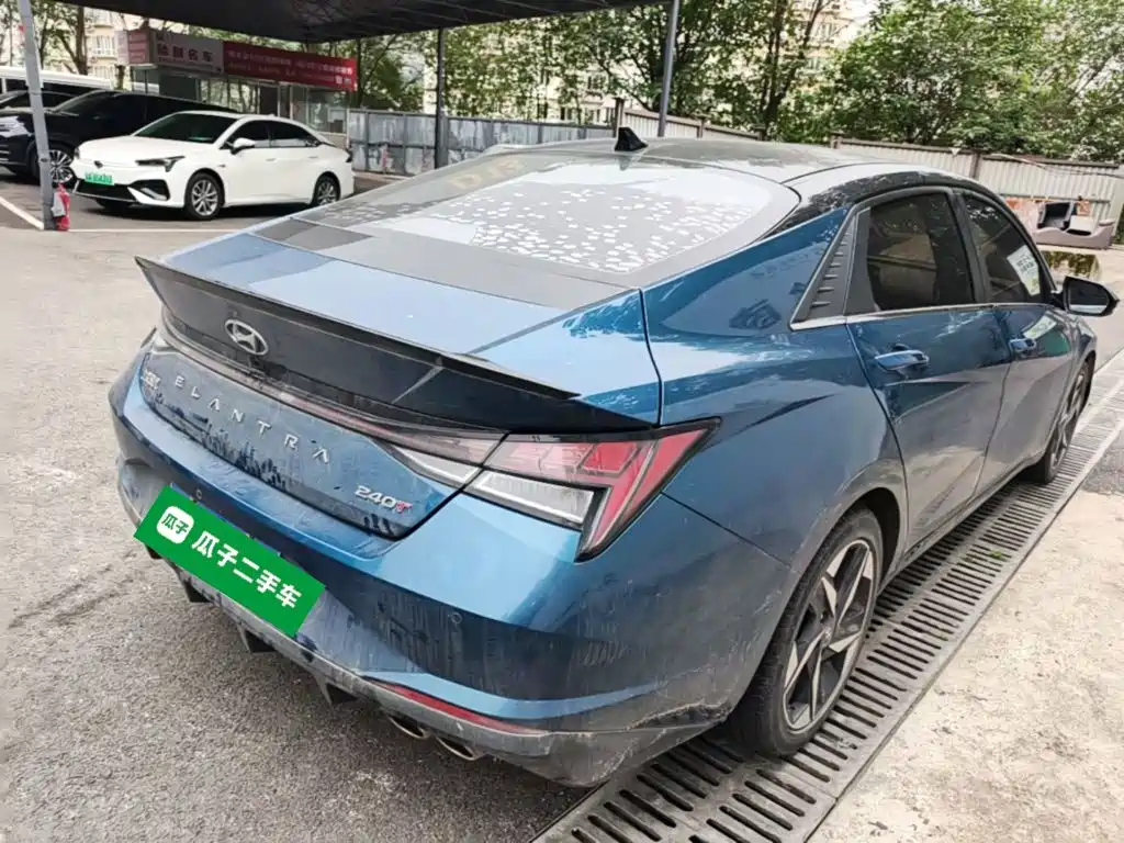 Hyundai Elantra — миниатюра 7