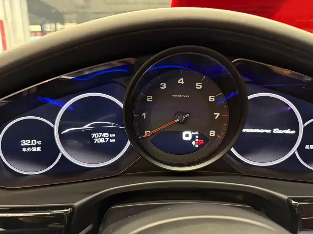 Porsche Panamera — миниатюра 10