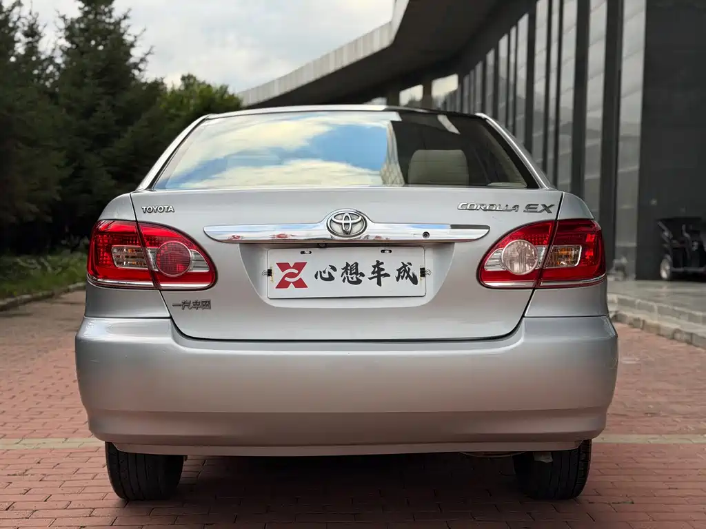Toyota Corolla — миниатюра 5