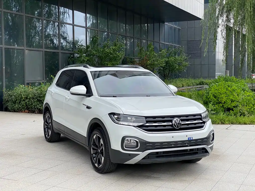 Volkswagen Tacqua 1.5L Auto Joy Connected Edition, фото 3