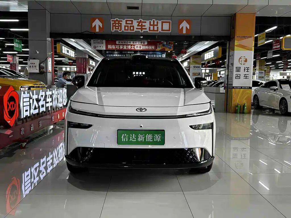 Toyota bZ3X — миниатюра 2