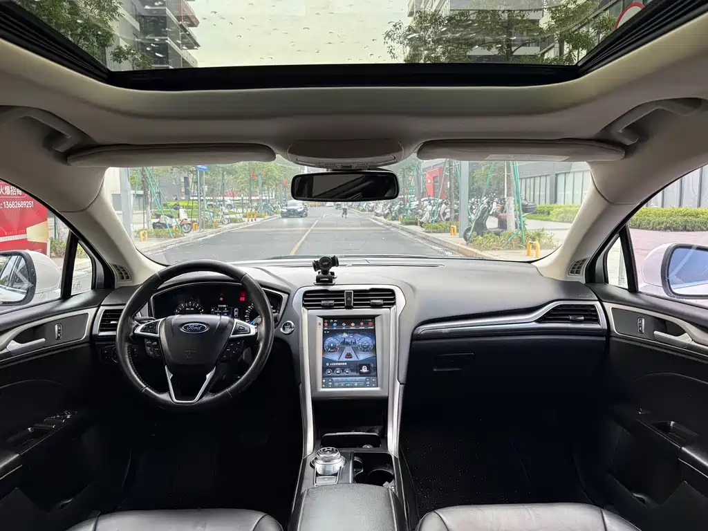 Ford Mondeo — миниатюра 14