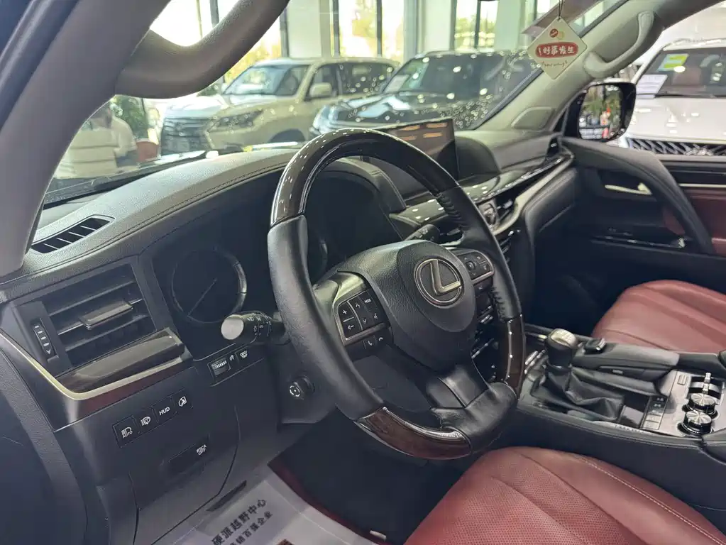 Lexus LX — фотографии объявления, Фото 11